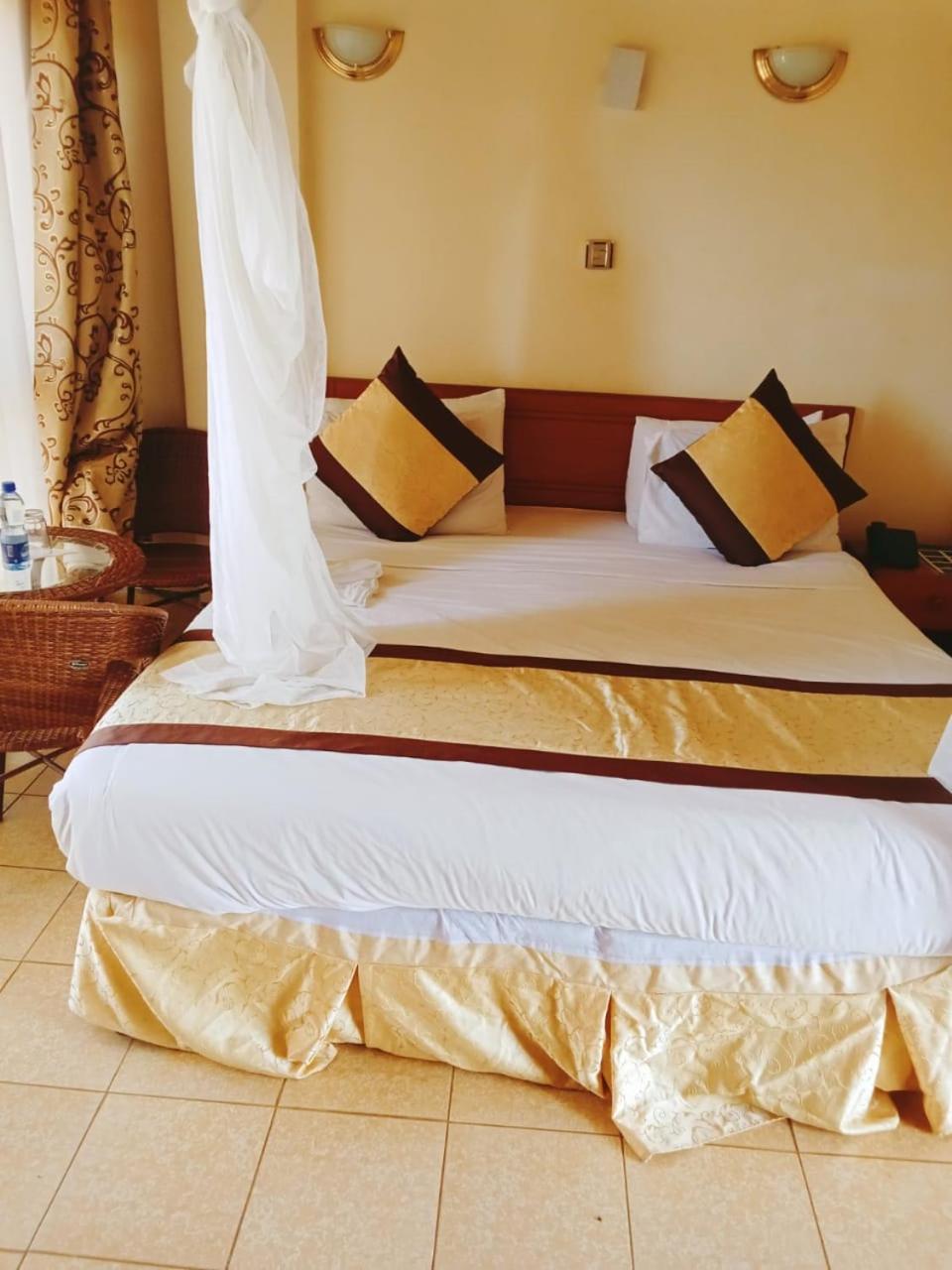 Golden Gates Hotel Thuthuriki Zewnętrze zdjęcie