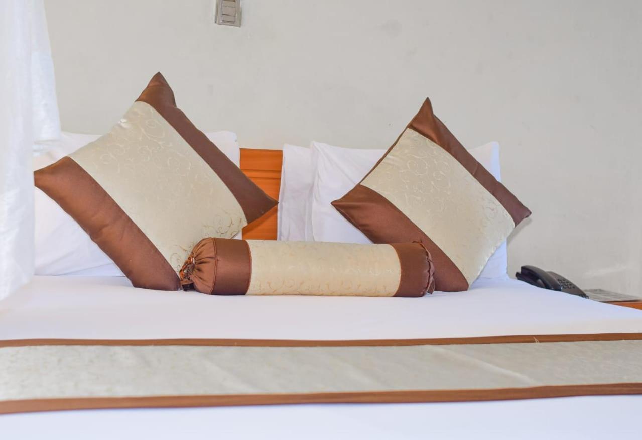 Golden Gates Hotel Thuthuriki Zewnętrze zdjęcie